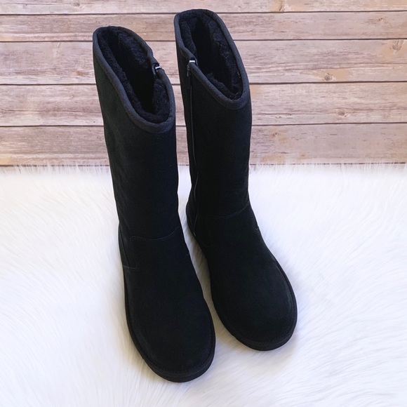 UGG Women’s Alber Black Suede Boots - Picture 5 of 8